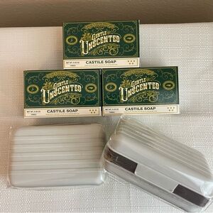 Castile Soap Unscented 3 Bar Set With 2 Soap Holders